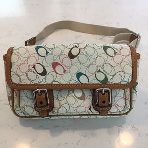 Signature Hip Fanny Pack White/Multicolor Bag NWOT
